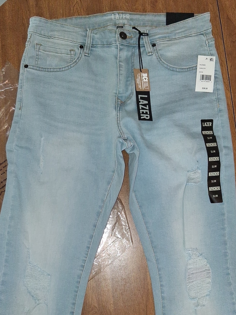 Lazer Men’s Slim Light Wash Distressed Jeans